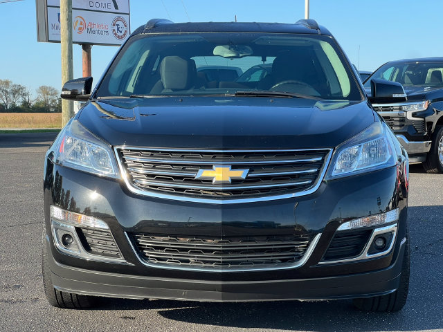 Used 2017 Chevrolet Traverse LT w/ Style and Technology Package FWD image 39