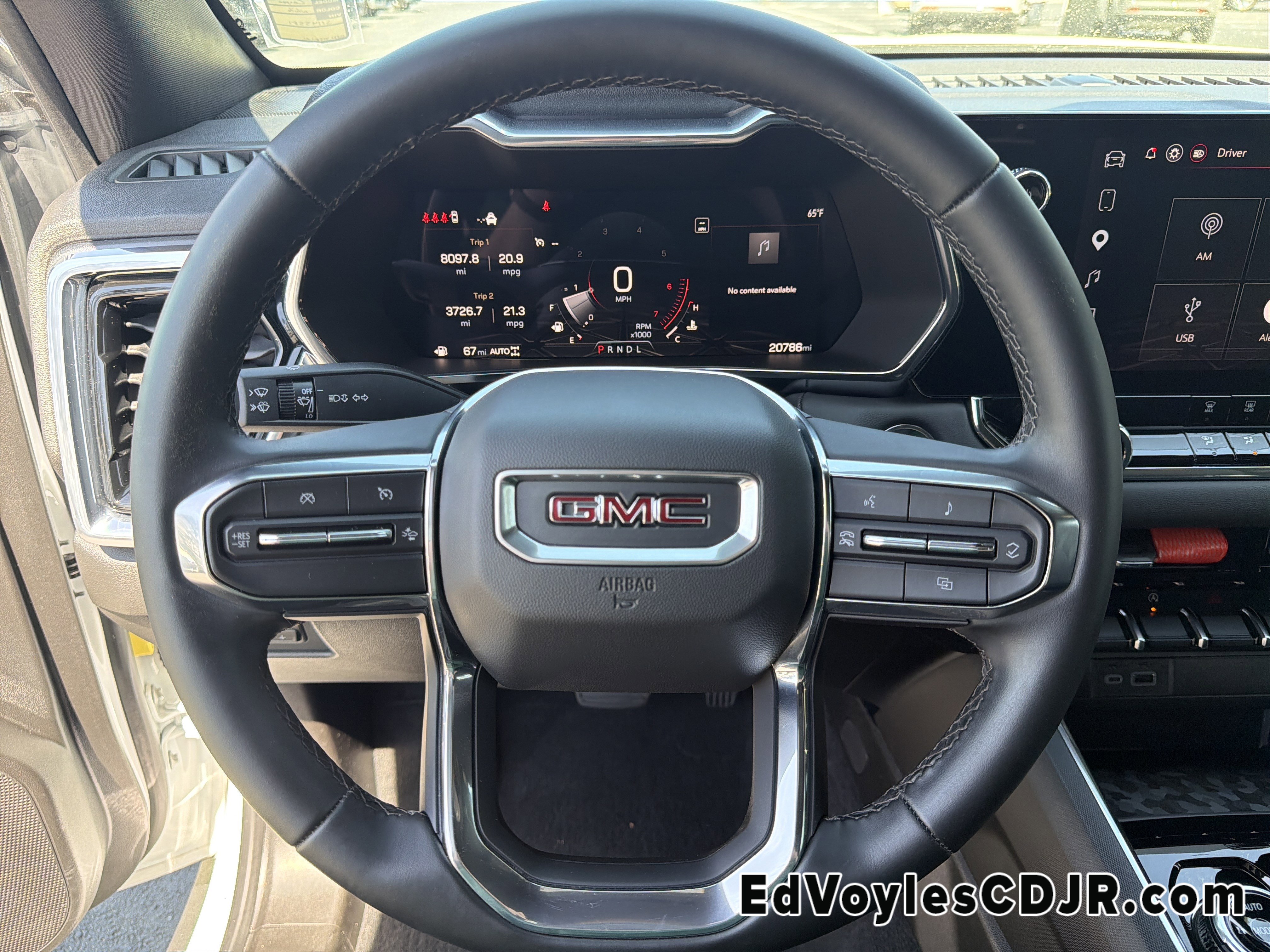 Used 2025 GMC Canyon Elevation image 28
