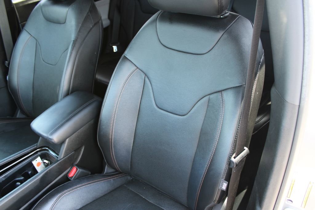 Used 2023 Jeep Compass Limited w/ Elite Group image 19