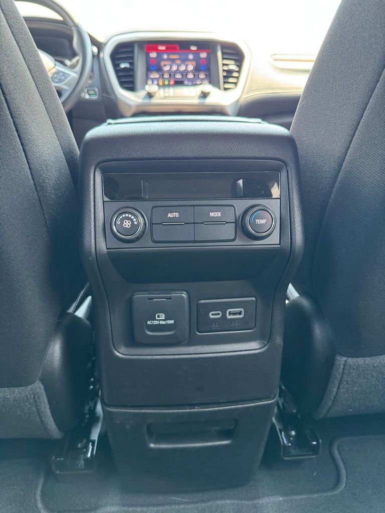 Used 2023 GMC Acadia SLE w/ Driver Convenience Package image 13