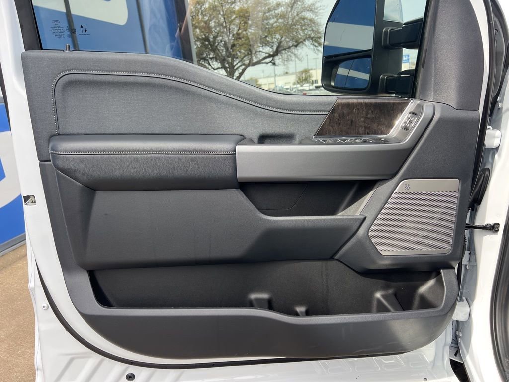 New 2026 Ford F250 Lariat w/ Chrome Package image 12