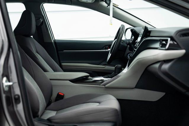 Used 2023 Toyota Camry LE image 38