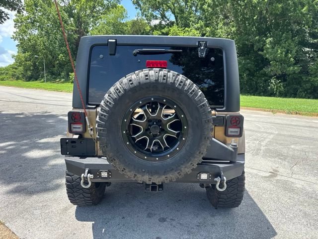 Used 2015 Jeep Wrangler Unlimited Sahara AWD/4WD image 6