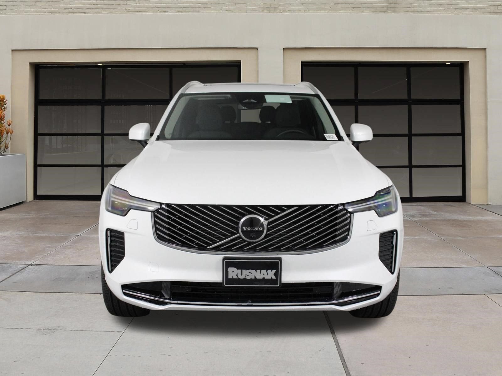 New 2026 Volvo XC90 B6 Plus AWD/4WD image 2