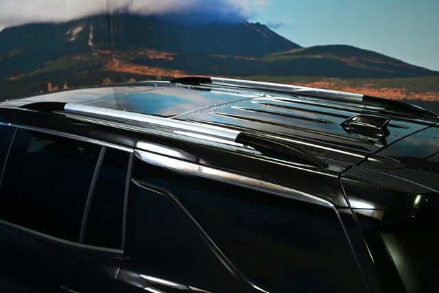 Used 2026 Chevrolet Traverse High Country w/ LPO, Floor Liner Package image 15