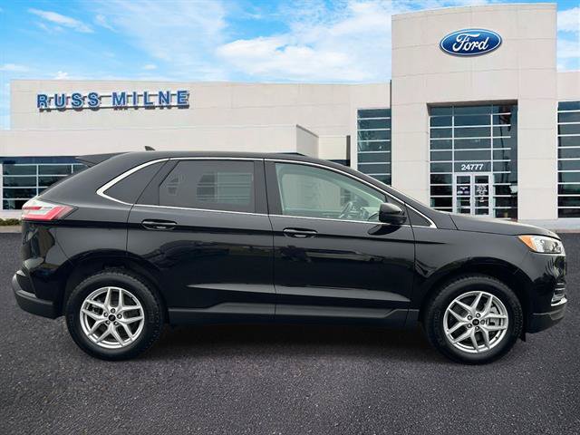 Used 2024 Ford Edge SEL w/ Convenience Package AWD/4WD image 2