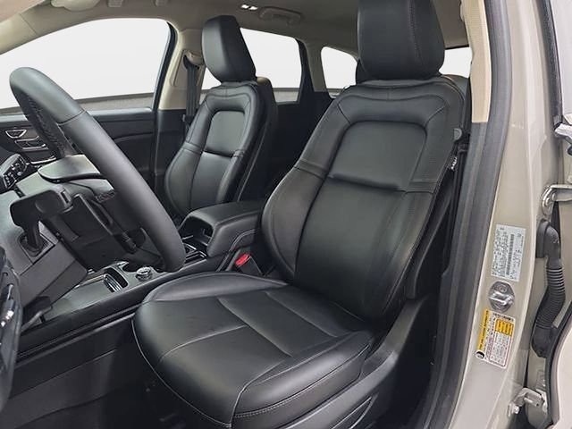 Certified 2024 Lincoln Corsair AWD image 12