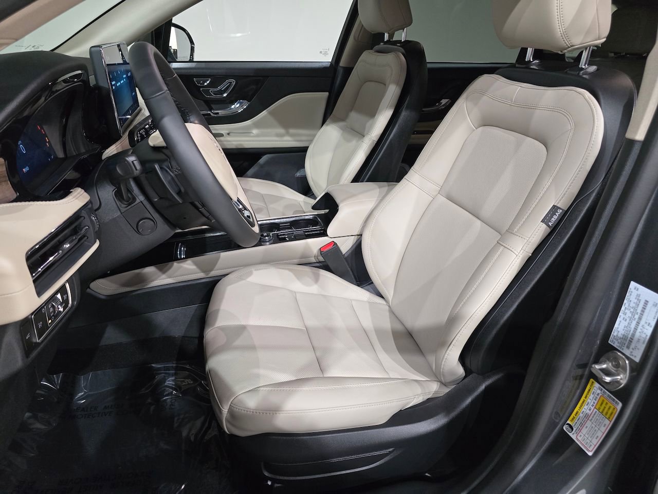 New 2026 Lincoln Corsair Reserve image 20