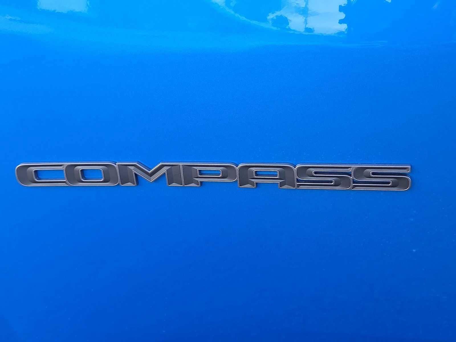 New 2026 Jeep Compass Latitude image 13