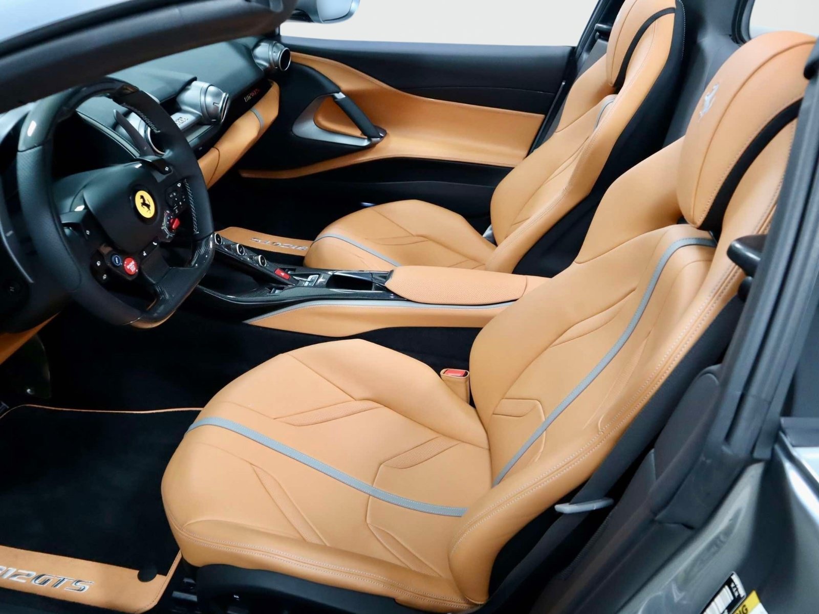 Certified 2021 Ferrari 812 GTS RWD image 17