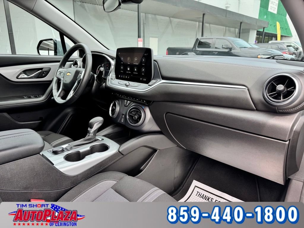 Used 2025 Chevrolet Blazer LT AWD/4WD image 48