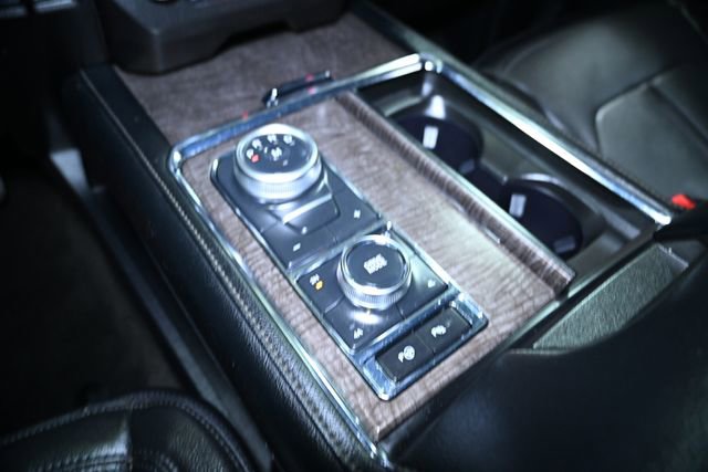 Used 2021 Ford Expedition Limited image 31