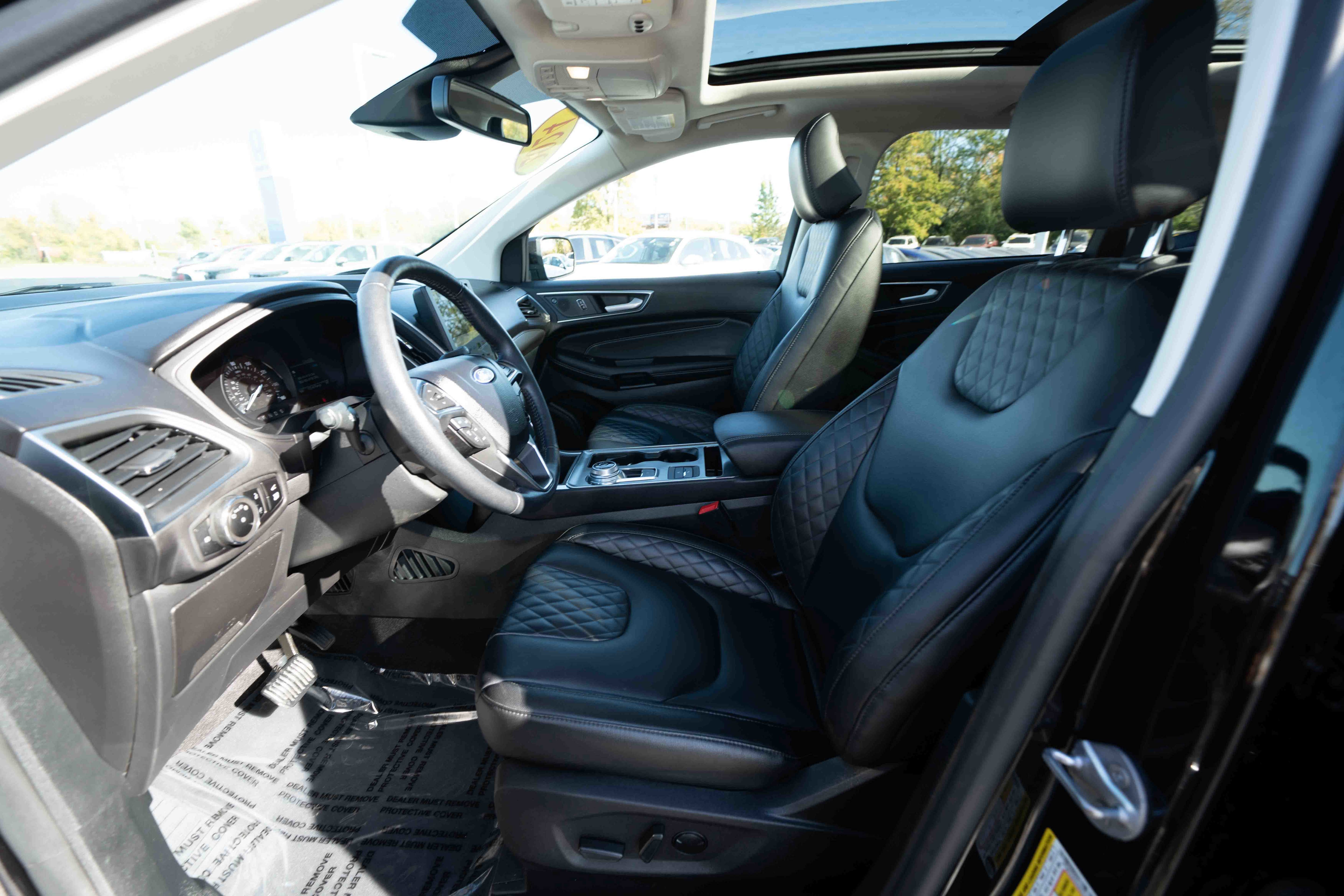 Used 2024 Ford Edge Titanium image 9