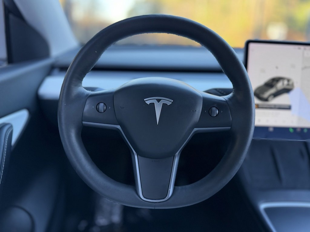 Used 2021 Tesla Model Y Long Range image 42