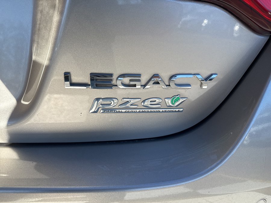 Used 2017 Subaru Legacy 2.5i Limited image 42