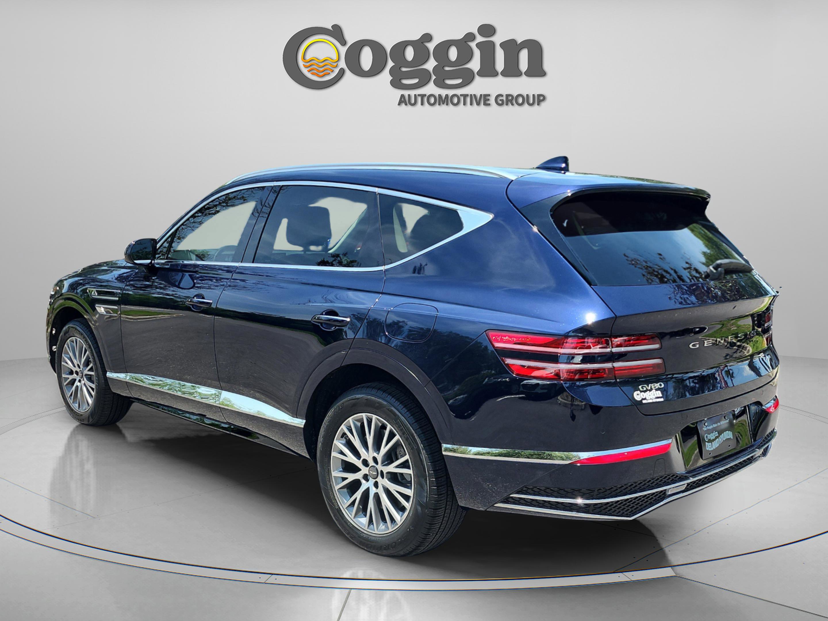Used 2025 Genesis GV80 2.5T Standard AWD/4WD image 3