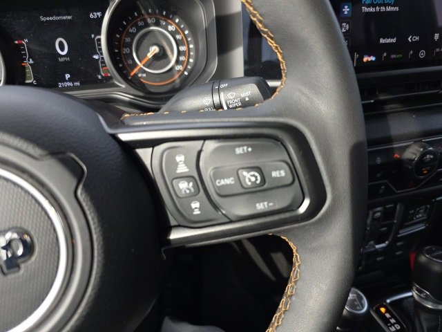 Used 2024 Jeep Gladiator Willys image 21