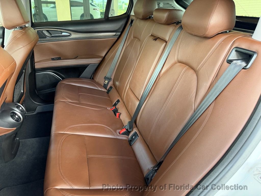 Used 2018 Alfa Romeo Stelvio Ti AWD/4WD image 10