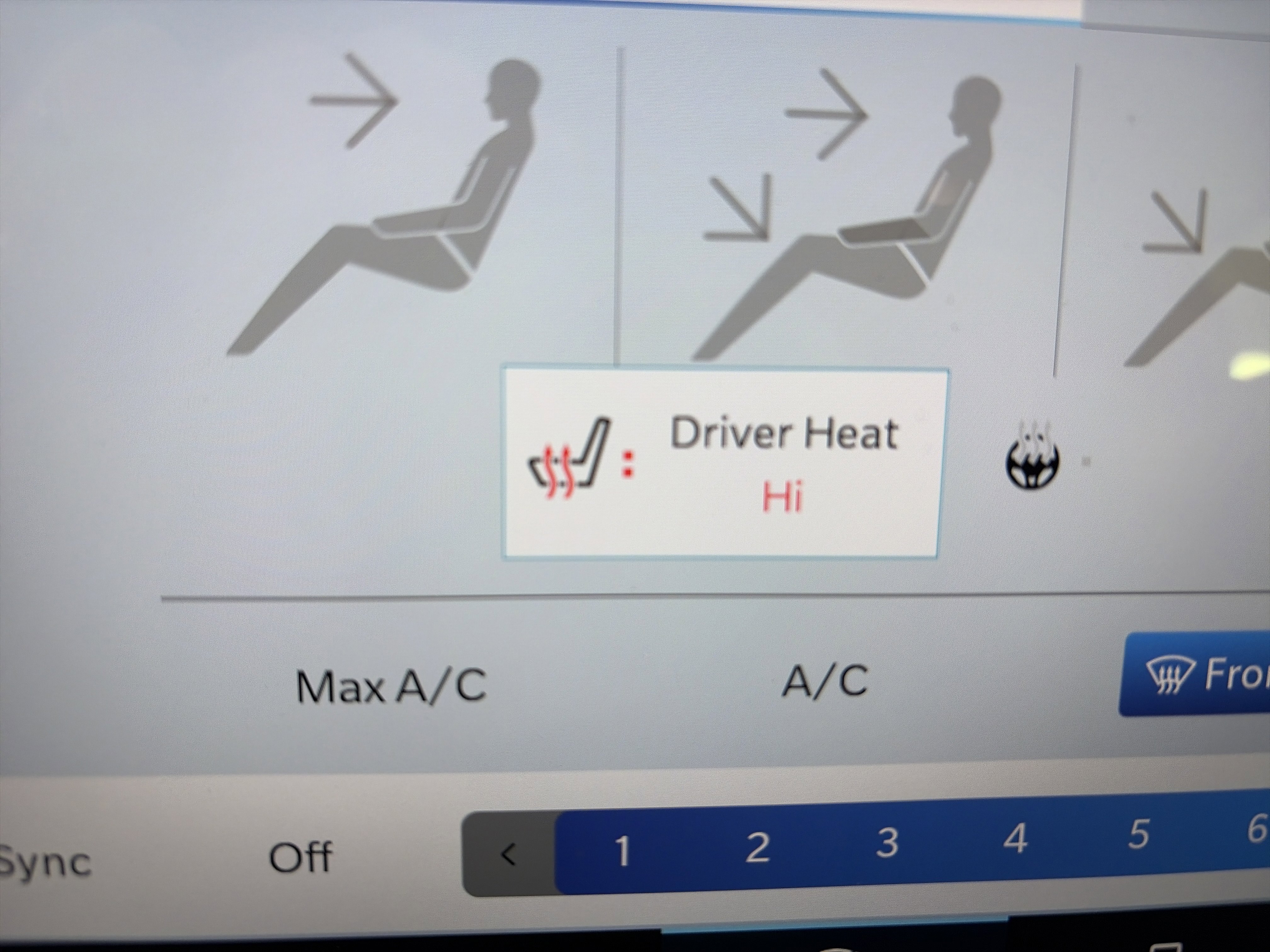 Used 2024 Chrysler Pacifica Touring-L image 21