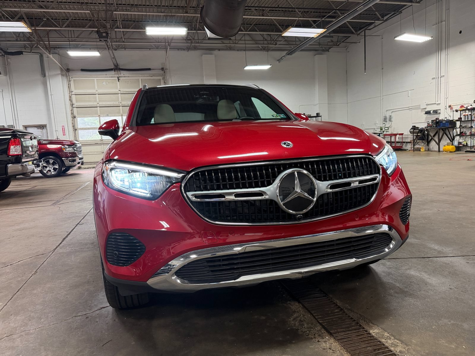 Used 2026 Mercedes-Benz GLC 300 4MATIC image 41