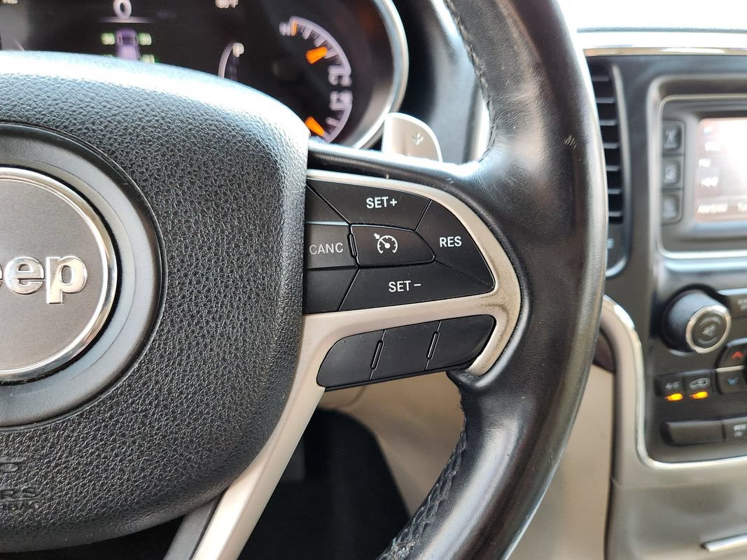 Used 2014 Jeep Grand Cherokee Laredo w/ Quick Order Package 23E AWD/4WD image 31