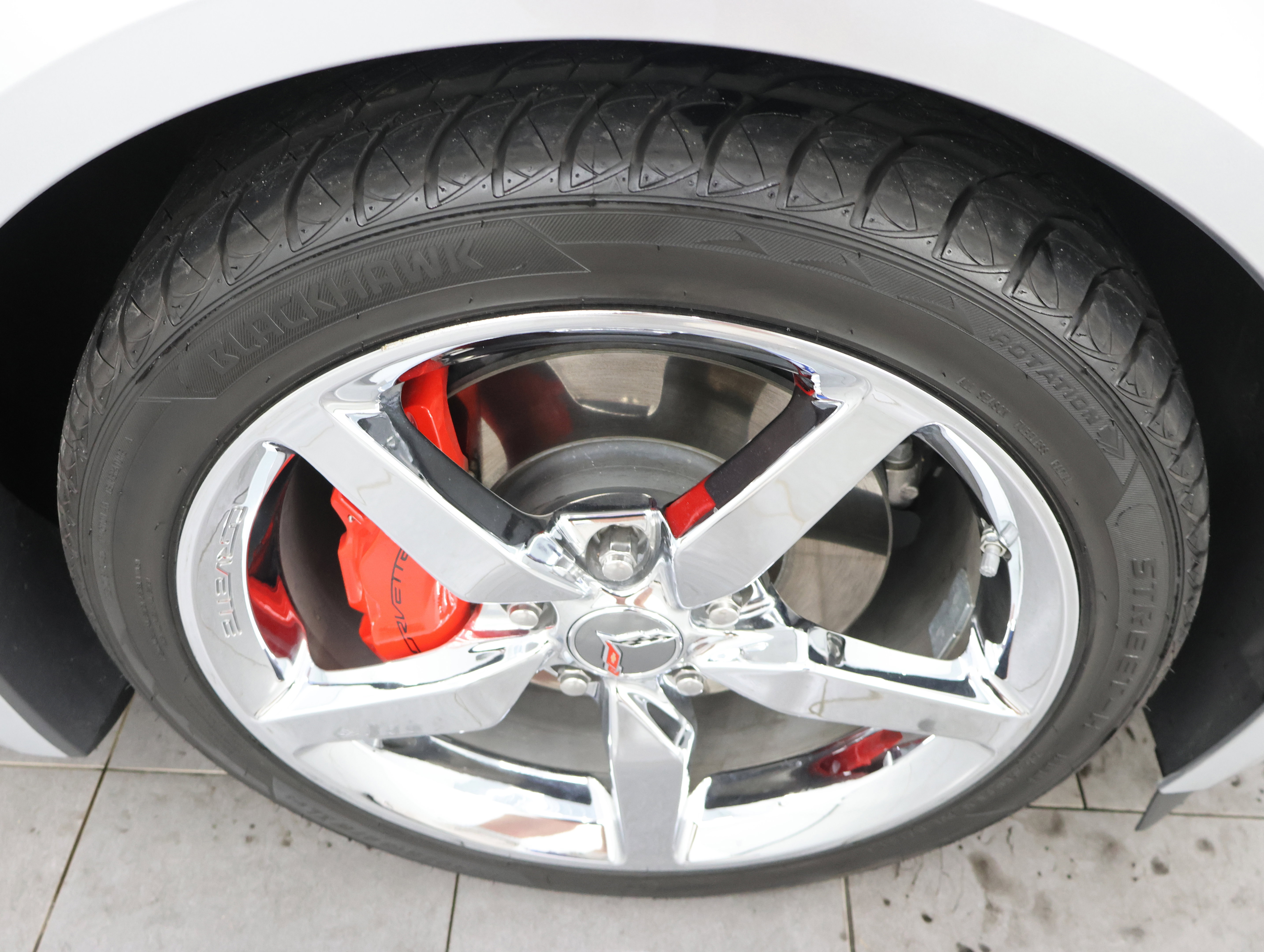 Used 2014 Chevrolet Corvette Stingray Coupe w/ 2LT Preferred Equipment Group RWD image 3