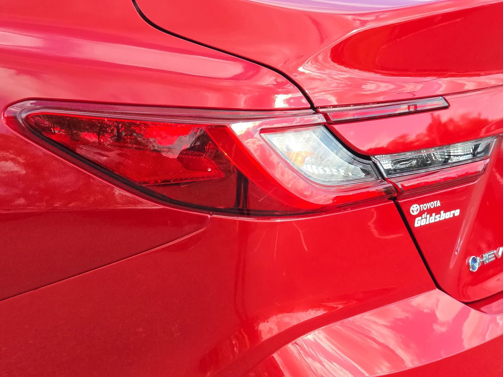 Used 2025 Toyota Camry LE image 32