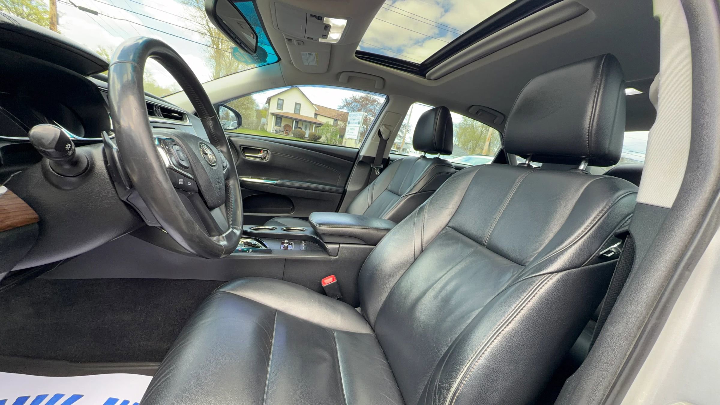 Used 2013 Toyota Avalon XLE Touring FWD image 16