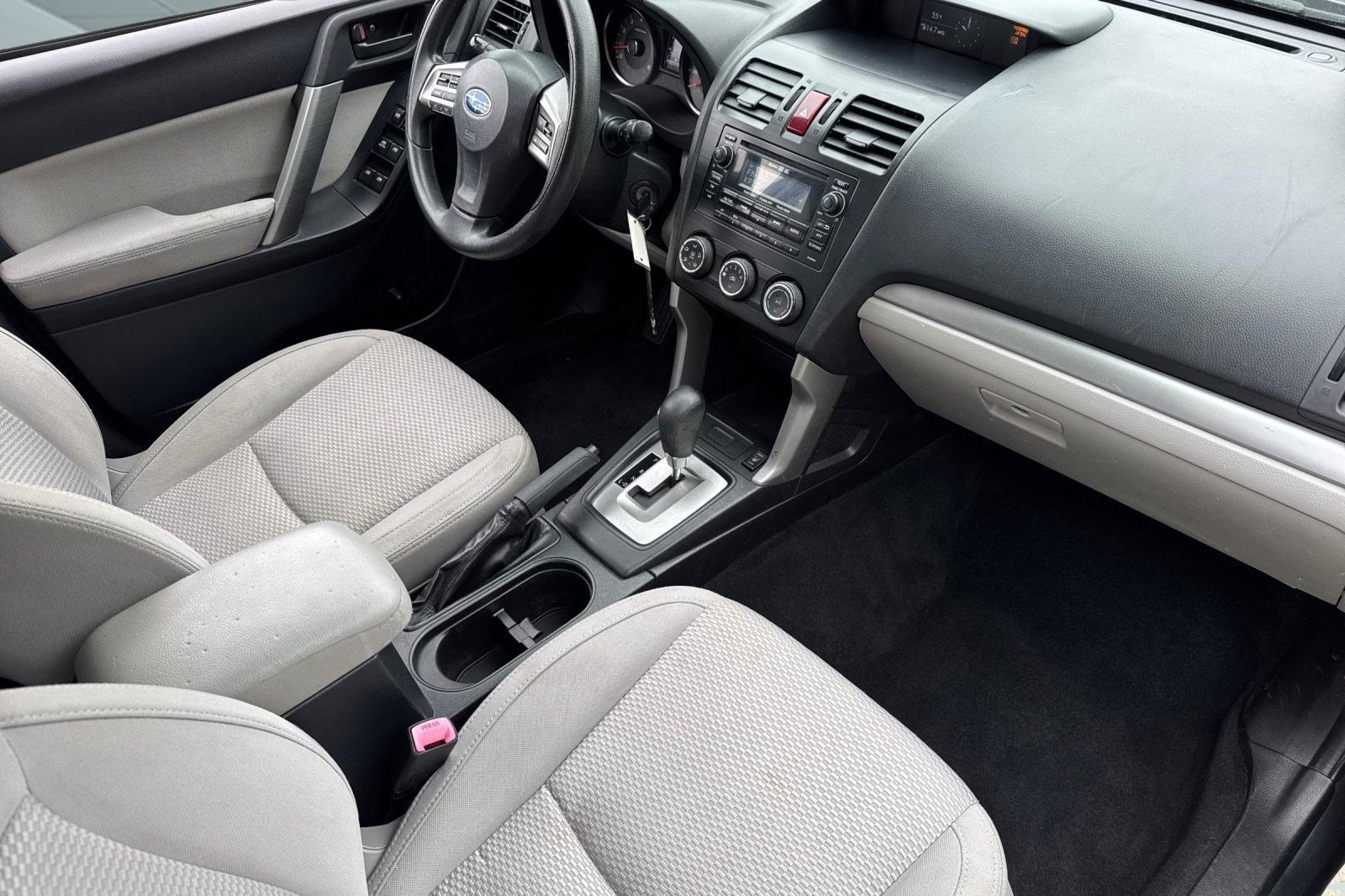 Used 2015 Subaru Forester 2.5i Premium AWD/4WD image 32