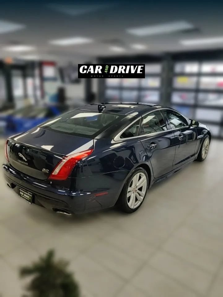 Used 2016 Jaguar XJ AWD/4WD image 4