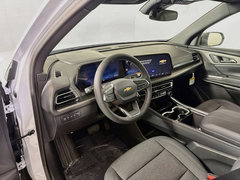 New 2027 Chevrolet Traverse LT w/ Sun and Wheel Package AWD/4WD image 9