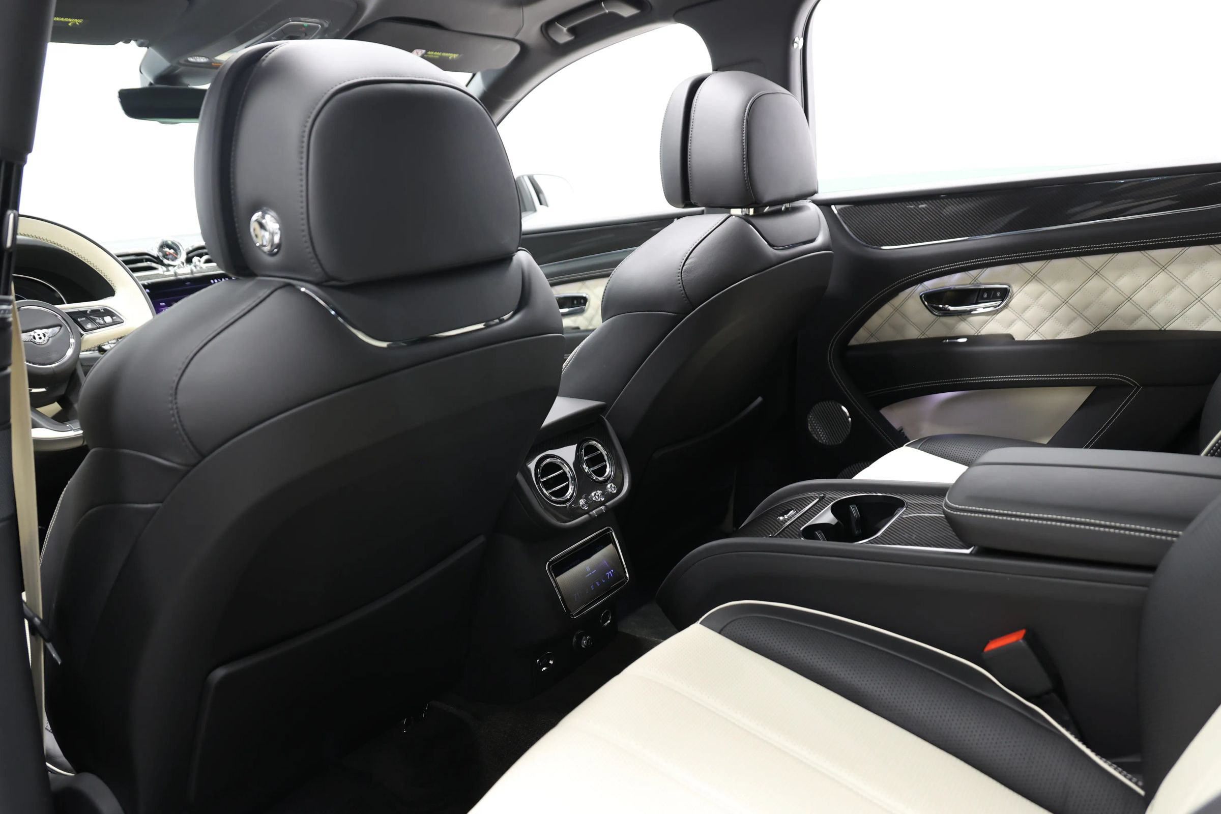 Used 2021 Bentley Bentayga w/ First Edition Specification AWD/4WD image 63