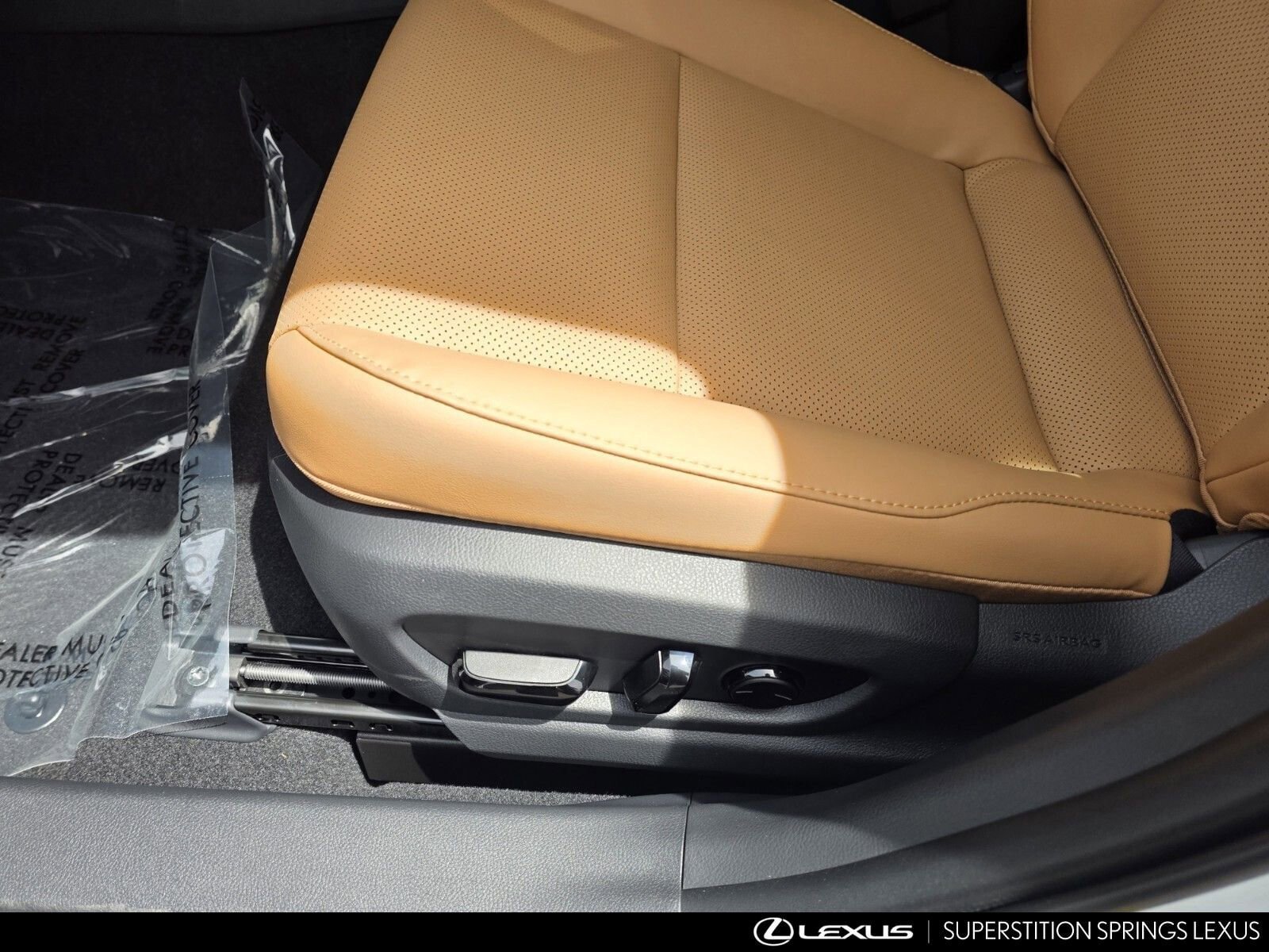 New 2026 Lexus UX 300h AWD image 15