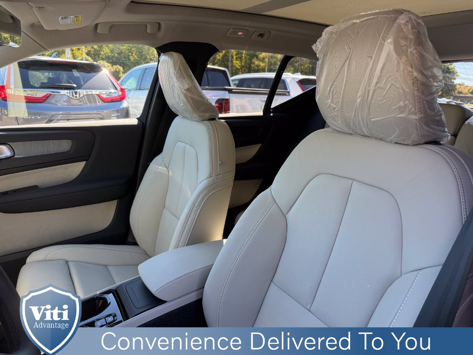 New 2026 Volvo XC40 B5 Plus w/ Protection Package Premier AWD/4WD image 12