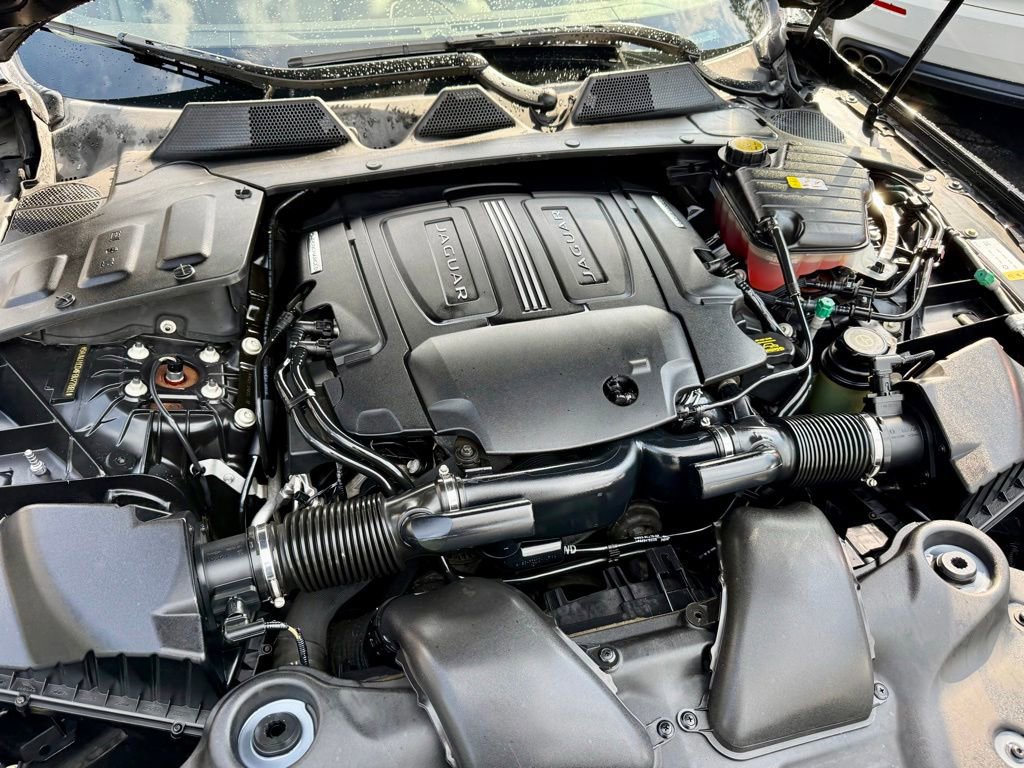 Used 2015 Jaguar XJ AWD image 5
