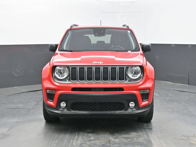 Used 2023 Jeep Renegade Latitude w/ Premium Group AWD/4WD image 8