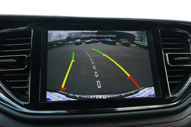 Used 2023 Dodge Durango GT image 17