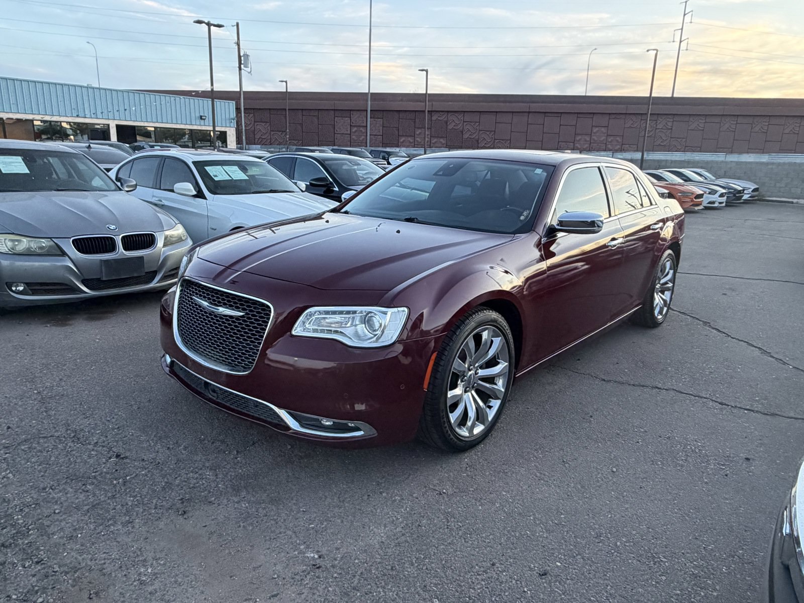 Used 2017 Chrysler 300 C w/ Safetytec Plus Group RWD image 1