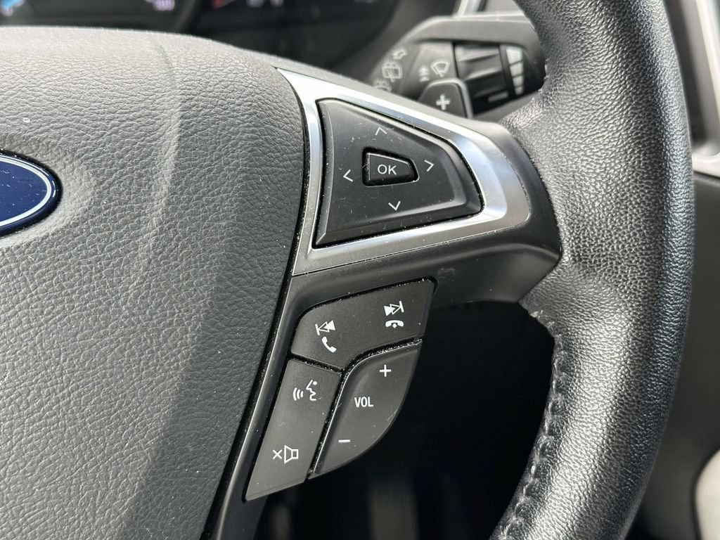 Used 2019 Ford Edge SEL w/ Equipment Group 201A AWD/4WD image 21