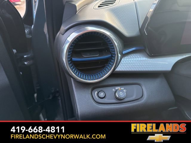 New 2026 Chevrolet Trax LT w/ Sunroof Package image 7