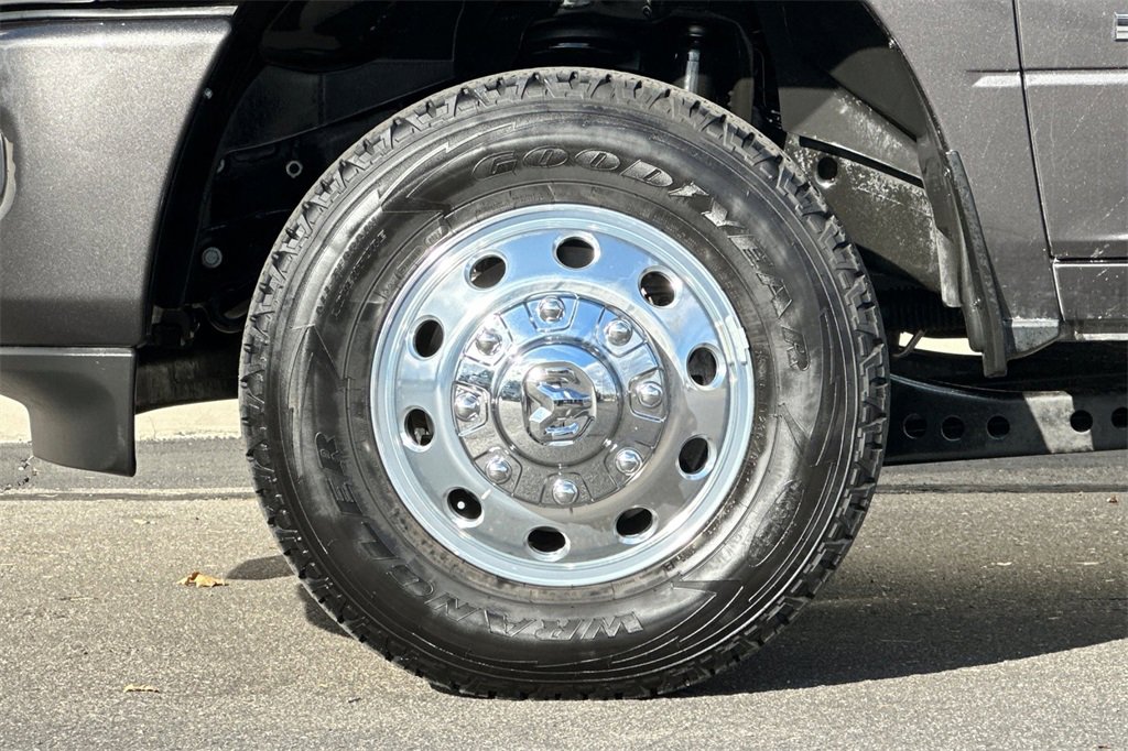 Used 2025 RAM 3500 Laramie w/ Towing Technology Group image 27