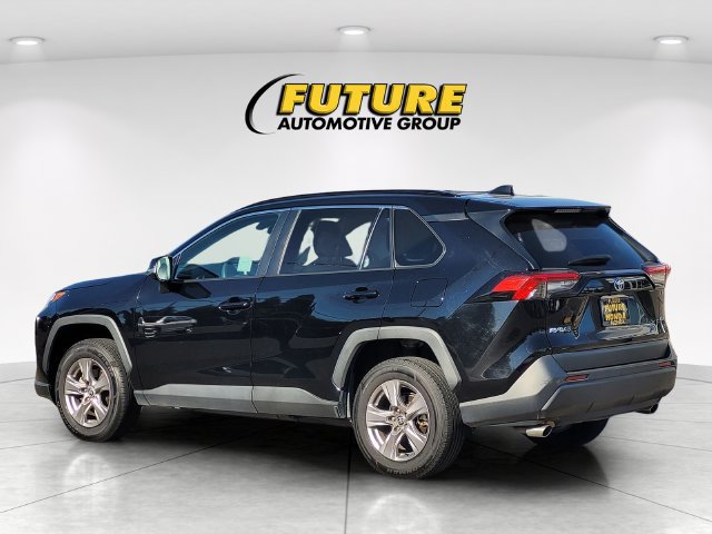 Used 2024 Toyota RAV4 XLE FWD image 7