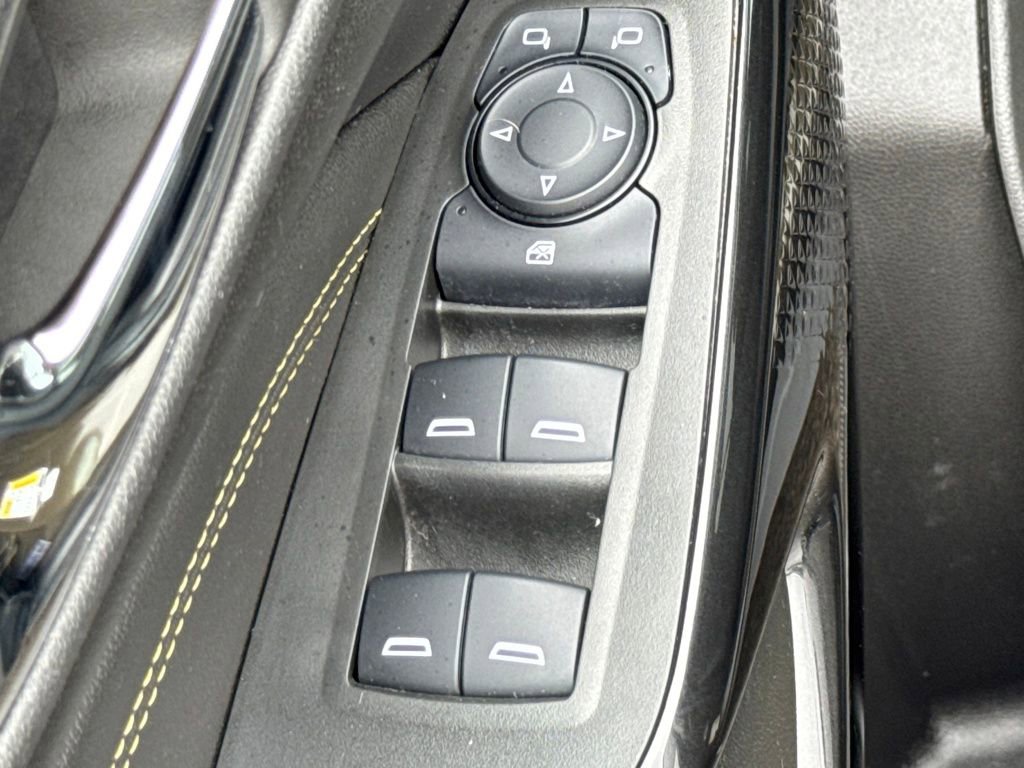 Used 2024 Chevrolet Trax LT w/ Sunroof Package FWD image 27