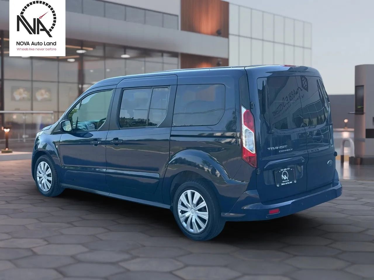 Used 2020 Ford Transit Connect XLT FWD image 6
