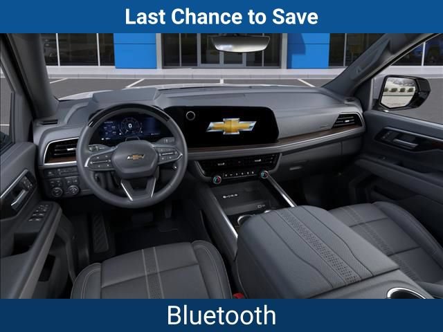 New 2025 Chevrolet Suburban High Country AWD/4WD image 17