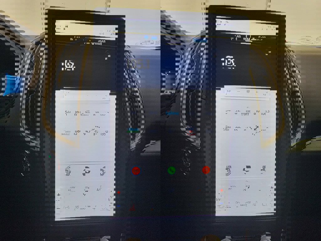 Used 2022 Ford Edge SEL w/ Sport Appearance Package image 21