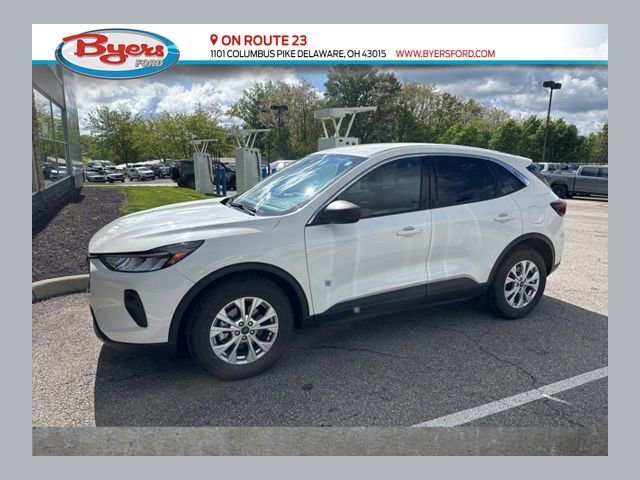 Used 2023 Ford Escape Active w/ Tech Pack #1 AWD/4WD image 1