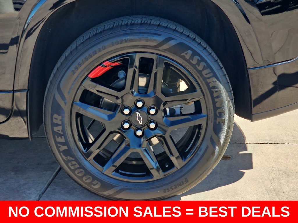 Used 2023 Chevrolet Traverse Premier w/ Redline Edition AWD/4WD image 39