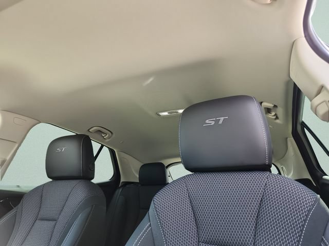 Used 2023 Buick Envision Preferred FWD image 28