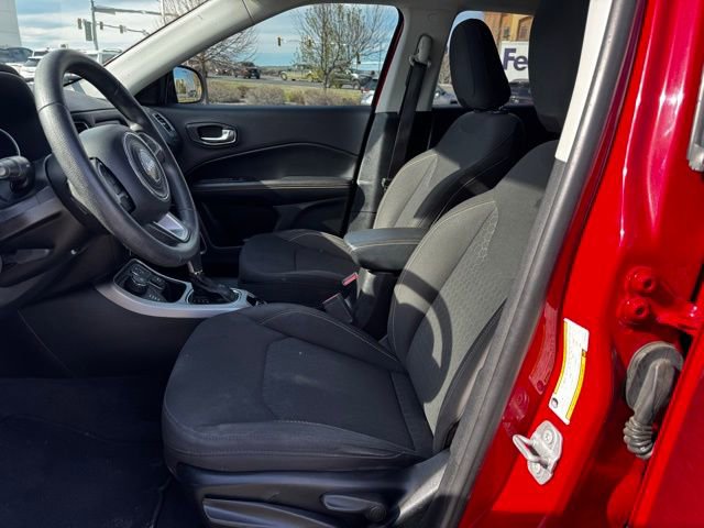 Used 2018 Jeep Compass Sport AWD/4WD image 16